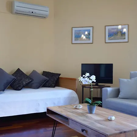 Corina Апартаменты Apolpaina