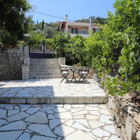 Corina Apartment